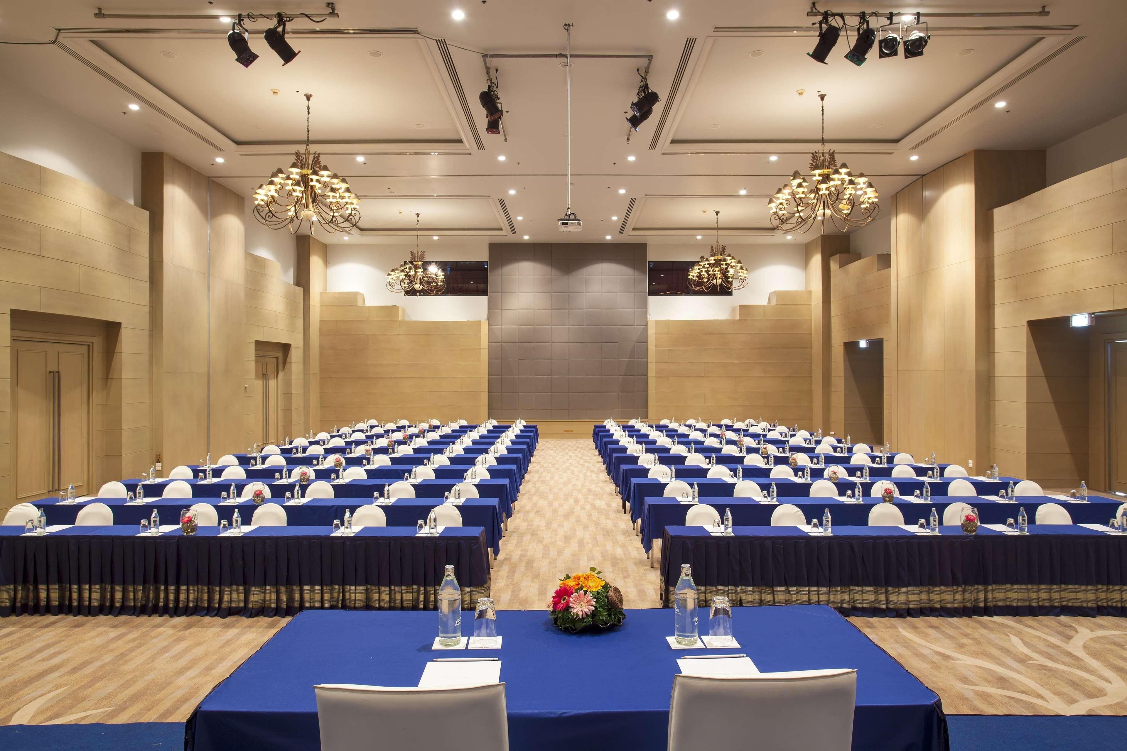 Hilton Hua Hin Resort & Spa Экстерьер фото The Grand Ballroom
