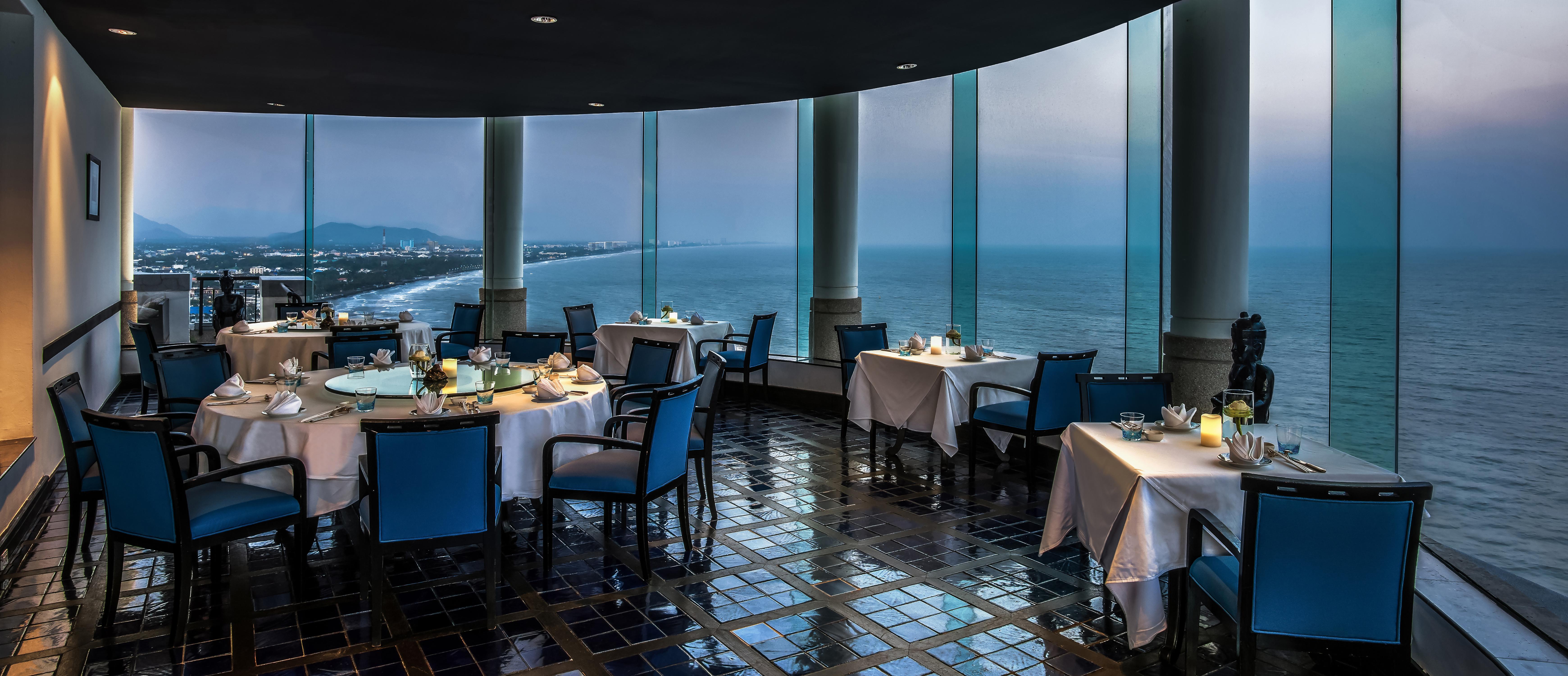 Hilton Hua Hin Resort & Spa Экстерьер фото The restaurant